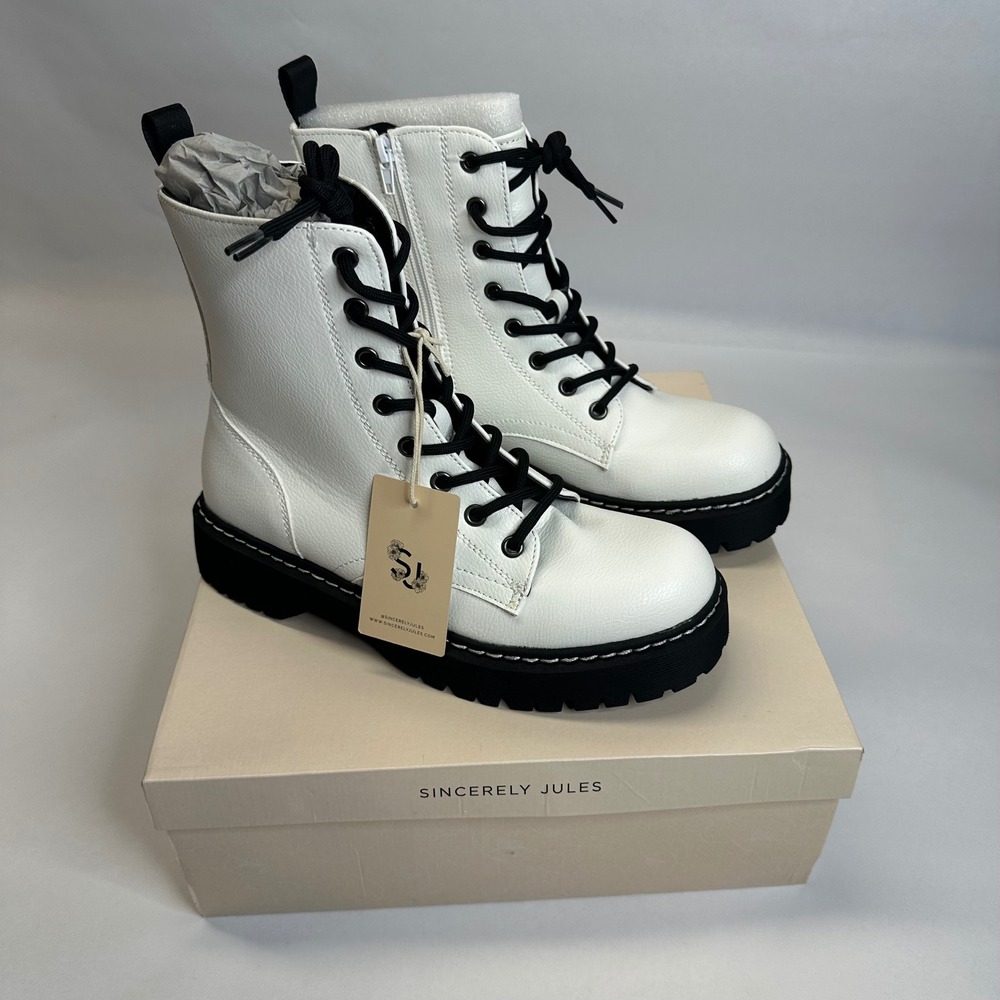 Sincerely Jules Harley White Combat Boots Black Laces Lug Sole POHRL20 Womens 8M